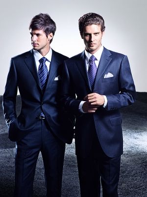 穿西服應(yīng)該如何搭配襯衫和領(lǐng)帶？